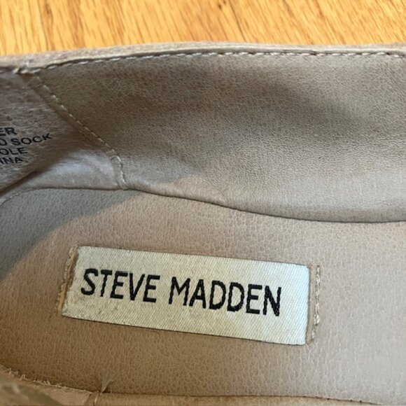 Steve Madden Feather slip on pointed toe suede loafers in tan 6M - Picture 4 of 6